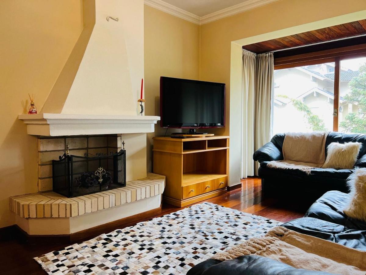 Mrg- Colonial 2D - 200 Mts Da Rua Torta Apartman Gramado Kültér fotó